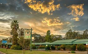 Deniliquin Country Club Motor Inn